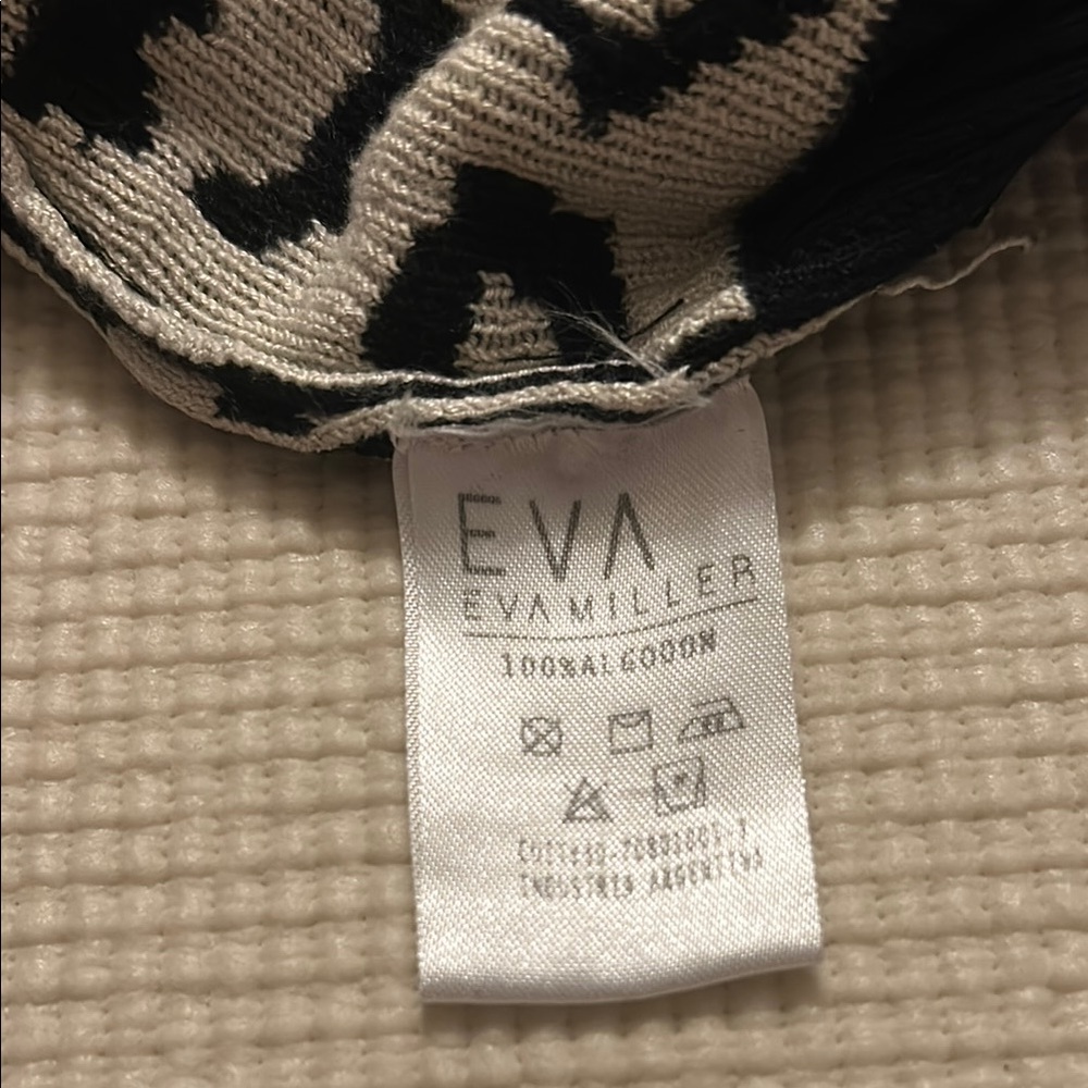 EVA Miller Black and White Animal Print Sweater 100% Cotton. Never worn - Picture 2 of 6
